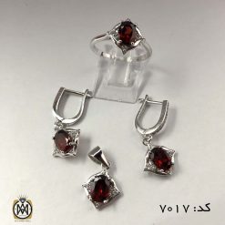 سرویس یاقوت گارنت زنانه طرح فرنوش - کد 7017 سرویس یاقوت گارنت زنانه طرح فرنوش - کد 7017