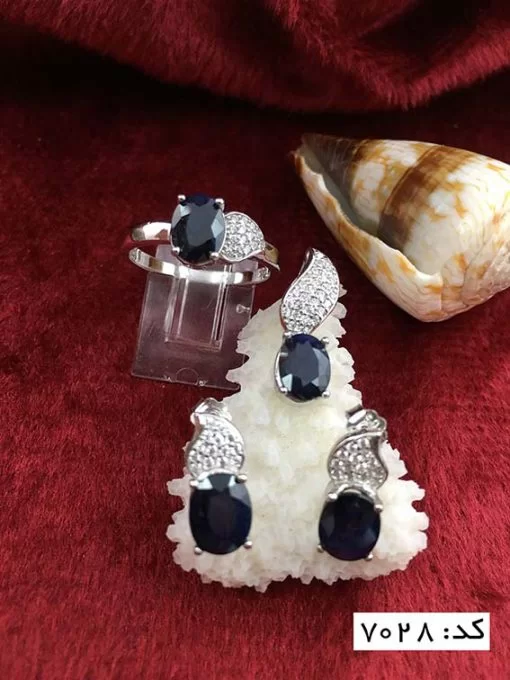 سرویس یاقوت کبود اصل زنانه طرح ارغوان - کد 7028 - تصویر 2