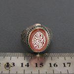 4 انگشتر عقیق یمن مردانه با حکاکی محمد نبي الرحمه رکاب قلم زنی - کد 8102 - تصویر 4