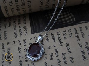 00 مدال یاقوت سرخ معدنی زنانه طرح دنیا - کد 3117 - تصویر 5