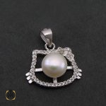 2 مدال مروارید پرورشی زنانه طرح کیتی - کد 3068 - تصویر 2