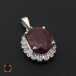 مدال یاقوت سرخ معدنی زنانه طرح دنیا - کد 3117 مدال یاقوت سرخ معدنی زنانه طرح دنیا - کد 3117