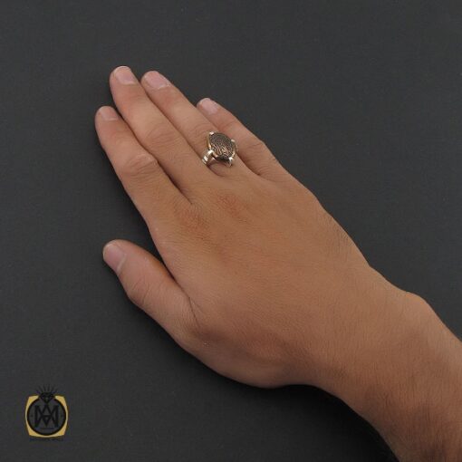 انگشتر حدید با حکاکی ولایه علی بن ابیطالب مردانه – کد 8453 - تصویر 5