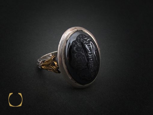 انگشتر حدید سینی با حکاکی ولایه علی بن ابی طالب مردانه – کد 8445 - تصویر 6