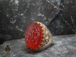 انگشتر عقیق قرمز مردانه با حکاکی امیری حسین و نعم الحسین - کد 8633 - تصویر 6