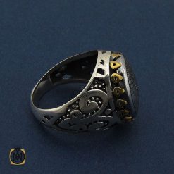 انگشتر حیدید سینی مردانه با حکاکی عین علی و سه جلاله - کد 8656 انگشتر حیدید سینی مردانه با حکاکی عین علی و سه جلاله - کد 8656