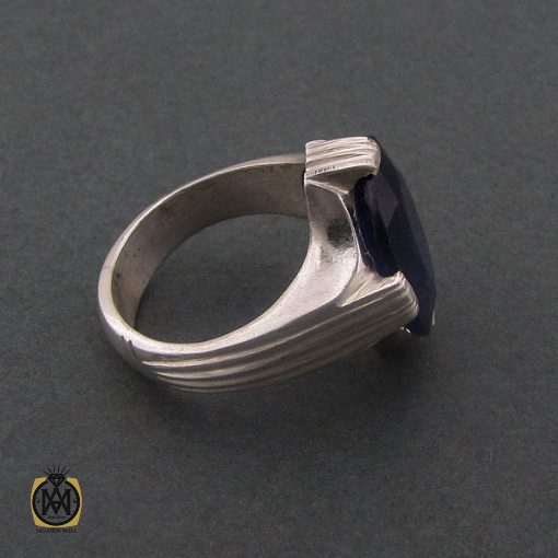 انگشتر نقره مردانه با سنگ یاقوت آبی