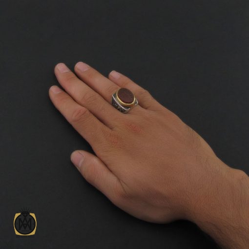 انگشتر عقیق قرمز مردانه با حکاکی ومن یتق الله - کد 8626 - تصویر 5