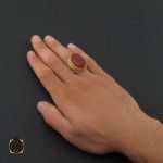 5 انگشتر عقیق قرمز مردانه با حکاکی امیری حسین و نعم الحسین - کد 8633 - تصویر 5