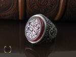 انگشتر عقیق یمن با حکاکی حسين منی و انا من حسين مردانه قلم زنی - کد 8863 - تصویر 6