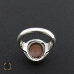 انگشتر عقیق یمن با حکاکی شرف الشمس مردانه - کد 8905 - تصویر 2