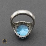 انگشتر توپاز آبی مردانه درشت و خوش رنگ - کد 10038 - تصویر 2