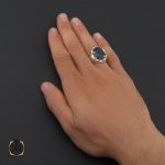 5 انگشتر یاقوت کبود مرغوب مردانه هنر دست استاد باقرزاده - کد 10043 - تصویر 5