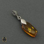 مدال کهربا لهستان طرح رویا زنانه - کد 3233 - تصویر 2