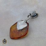 مدال کهربا لهستان طرح نوشاد زنانه - کد 3237 - تصویر 3