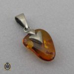 گردنبند مدال کهربا اصل