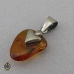 گردنبند مدال کهربا اصل