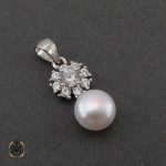 مدال مروارید پرورشی زنانه