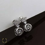 گوشواره نقره زنانه با نگین متحرک طرح پرنیا - 5065 - تصویر 2