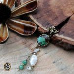 مدال فیروزه نیشابوری جید و مروارید پرورشی اصل زنانه طرح آفتاب