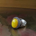 انگشتر مردانه شرف الشمس با نگین عقی زرد مرغوب