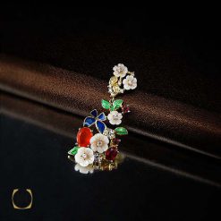 مدال نقره زنانه چند نگین با یاقوت سونچیا (1) مدال نقره زنانه چند نگین با یاقوت سونچیا (1)