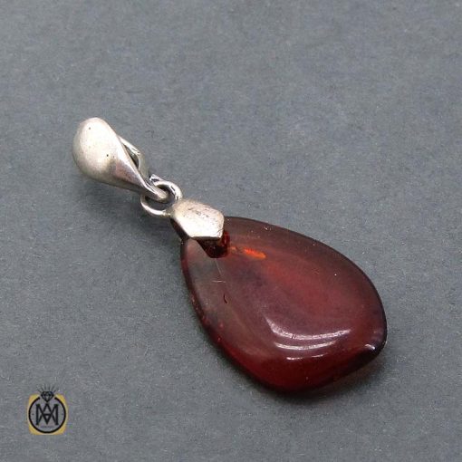 مدال کهربا روسی ظریف اصل قهوه ای رنگ